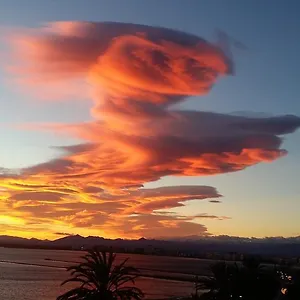 https://primera-linea-de-playa-centro-de-rosas.catalonia-hotels.com
